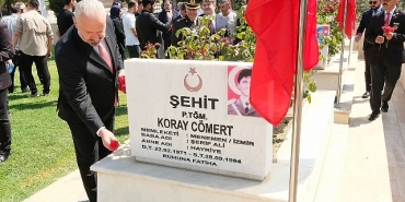 15-temmuz-sehitleri-menemende-torenle-anildi.jpg