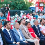 15-temmuzun-10-yilinda-bayrampasa-tek-yurek-oldu.jpg
