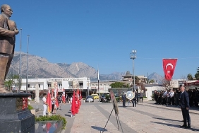 18-mart-canakkale-deniz-zaferi-ve-sehitleri-anma-gunu-dolayisiyla-kemerde-toren-duzenlendi.jpg