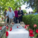 22-yil-sonra-ayni-saygi-ve-ozlem.jpg