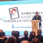 25-baris-selcuk-gazetecilik-odulleri-sahiplerini-buldu-tugay-basin-ozgurlugunun-ve-demokrasinin-tarafindayiz.jpg