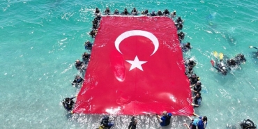 4-etaptan-olusan-deniz-dibi-temizligi-etkinligi-tamamlandi.jpg