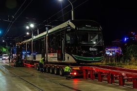 7-tramvay-da-raylarla-bulustu.jpg