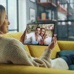 Acer Eğlence ve Hareket Halindeyken de Üretkenlik İçin Iconia X12 AMOLED Tableti Tanıttı