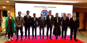 ahid-41-yilinda-odul-toreni-duzenledi.jpg