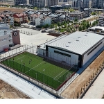 ahmet-calik-kapali-spor-salonu-ve-suni-cim-sahasinin-yapimi-tamamlandi.jpg