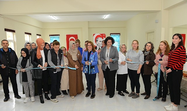 ahmet-yesevi-mahallesi-kadin-dayanisma-ve-yardimlasma-dernegi-yeni-merkezinde.jpg