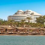 Akdeniz’in Zarafeti, Ailenizin Yaz Hikâyesi: Titanic Deluxe Lara’da Tatil Başkadır