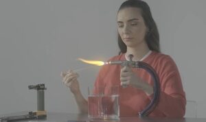 akfen-holdingin-8-mart-dunya-kadinlar-gunu-icin-hayata-gecirdigi-gorundugu-gibi-degil-filmi-z9Hy5IMv.jpg