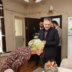 Akın’dan kanseri yenen vatandaşa sürpriz