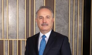 aktif-buyuklukte-turkiyenin-halka-acik-en-buyuk-bankasi-vakifbank-70-yasinda-p8yHq6hB.jpg