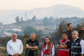 antalya-buyuksehir-ekipleri-orman-yanginlarini-sondurme-calismalarina-seferber-oldu.jpg
