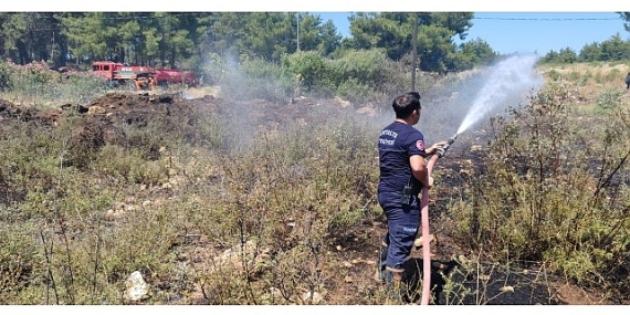 antalya-buyuksehir-itfaiyesinden-orman-yanginlarina-mudahale.jpg