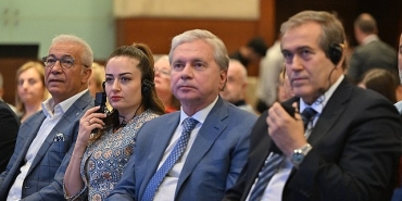 antalya-is-dunyasi-moskova-heyeti-ile-bulustu.jpg