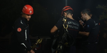 antalya-itfaiyesinden-nefes-kesen-kurtarma-operasyonuna-destek.jpg