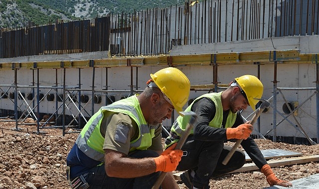 antalyanin-su-altyapisina-1-milyar-250-milyon-tllik-dev-yatirim.jpg
