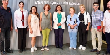 ataturkcu-dusunce-dernegi-baskan-cercioglunu-ziyaret-etti.jpg