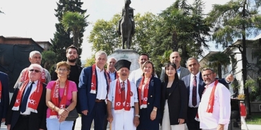 ataturkun-cumhurbaskani-olarak-bursaya-gelisinin-100-yili-torenle-kutlandi.jpg