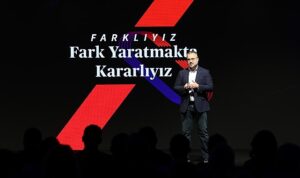 axa-turkiye-farkliyiz-fark-yaratmakta-kararliyiz-konseptli-acente-bulusmalarini-turkiye-genelinde-8-bolgesine-bagli-FrB8XBwn.jpg