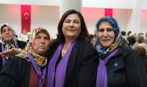 aydin-buyuksehir-belediye-baskani-ozlem-cercioglu-duzenlenen-kahvaltida-kadinlarla-bir-araya-geldi-RMEWuOps.jpg