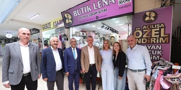 ayni-sokagin-insani-ayni-sehrin-yol-arkadasiyiz.jpg