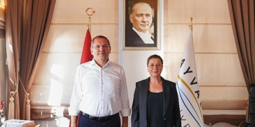ayvalik-alan-baskani-sanat-tarihci-dr-berrin-akin-akbuber-oldu.jpg