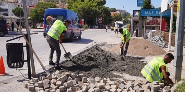 ayvalikta-kaldirimlar-yayalar-icin-daha-guvenli-duzenli-ve-kullanisli.jpg