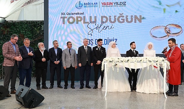 bagcilarda-8-cift-ticaret-bakani-omer-bolatin-sahitliginde-evlendi.jpg