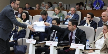 bakirkoy-belediye-meclisinde-secim-heyecani.jpg