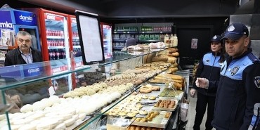 bakirkoy-zabitasi-halk-guvenligi-icin-market-ve-firinlari-denetledi.jpg