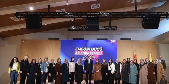 baskan-altay-aile-yili-kapsaminda-ilcelerden-gelen-hanimlarla-bulustu.jpg