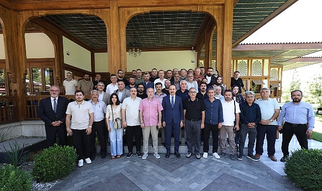 baskan-altay-basin-mensuplariyla-uclg-baskanligi-surecini-degerlendirdi.jpg