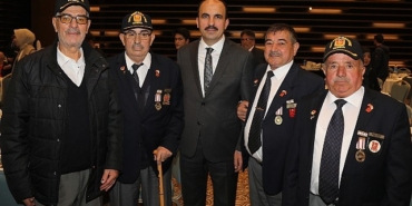 baskan-altay-gazilerimiz-vatan-ve-bayrak-sevgisinin-yasayan-sembolleridir.jpg