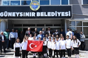 baskan-altay-guneysinir-ve-bozkirda-vatandaslarla-bulustu-bozkir-grup-suyu-projesinin-acilisi-yapti.jpg