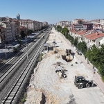 baskan-altay-konya-tarihinin-en-onemli-ulasim-yatirimlarindan-konyaray-banliyo-hattinda-calismalar-yariyi-gecti.jpg