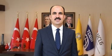 baskan-altay-malazgirt-zaferi-tarihe-yon-veren-bir-kahramanlik-destanidir.jpg