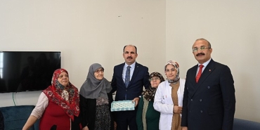 baskan-altay-samimi-daveti-karsiliksiz-birakmadi.jpg