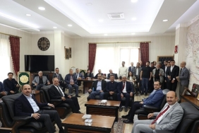 baskan-altay-sarayonunde-vatandaslarla-bulustu.jpg