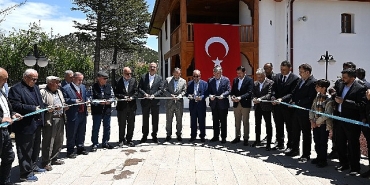 baskan-altay-tarihe-not-dusen-bir-yapiyi-restore-etmekten-ne-kadar-gurur-duysak-azdir.jpg