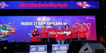 baskan-altay-teknofeste-damga-vuran-kapsul-takimlarini-tebrik-etti.jpg