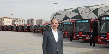 baskan-altay-yeni-kayit-yaptiran-universite-ogrencileri-konyada-toplu-ulasimi-10-gun-ucretsiz-kullaniyor.jpg