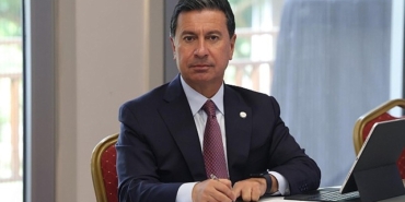baskan-aras-cesitli-temaslarda-bulunmak-uzere-fransada.jpg