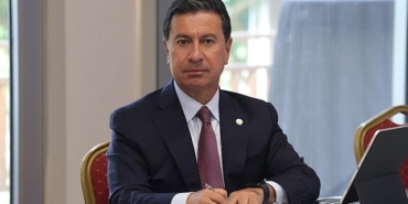 baskan-aras-iklim-zirvesi-icin-fransaya-gidiyor.jpg