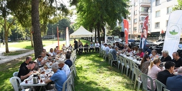 baskan-aydin-mahalle-bulusmalarini-surduruyor.jpg