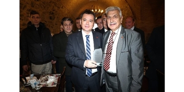 baskan-aydin-mujdeyi-verdi-arap-sukru-sokagi-yenilendi.jpg