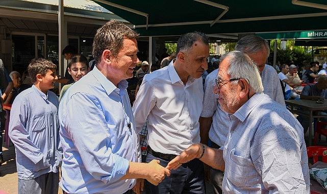 baskan-aydin-vatandaslarla-sahada-omuz-omuza.jpg