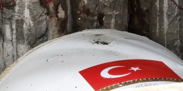 baskan-buyukakin-cok-mutluyuz.jpg