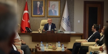 baskan-buyukakin-gazzede-yasananlar-insanligin-ortak-vicdanini-yaralamaktadir.jpg