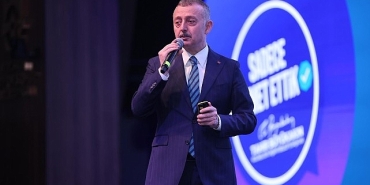baskan-buyukakindan-kentsel-donusum-konusunda-net-tavir-vatandasin-rizasi-ile-hareket-edecegiz.jpg