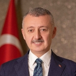 baskan-buyukakindan-yksye-girecek-ogrencilere-basari-mesaji.jpg